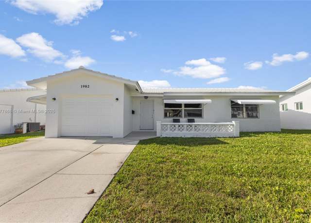 Property at 1902 SW Roma Way, Boynton Beach, FL 33426, 2 beds, 2 baths