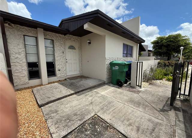 Property at 5571 NW 194th Ln, Miami Gardens, FL 33055, 3 beds, 2 baths