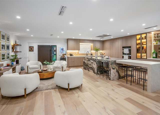 Property at 11301 SW 74th Ct, Pinecrest, FL 33156, 5 beds, 4.5 baths