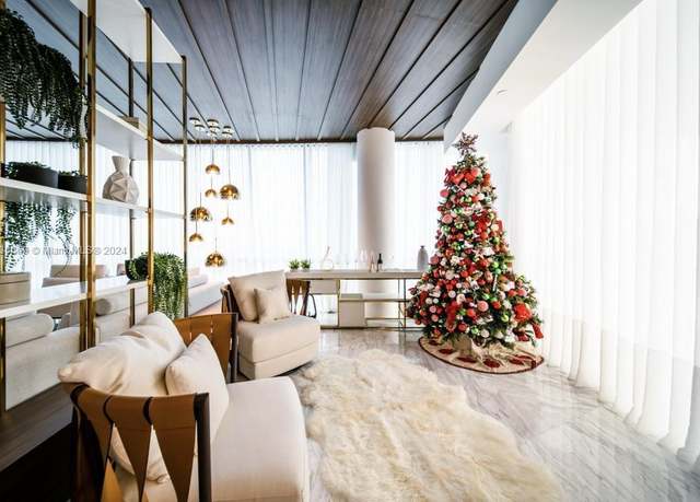 Property at 851 NE 1st Ave #4811, Miami, FL 33132, 4 beds, 4.5 baths