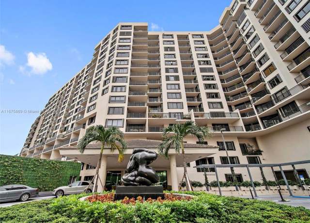 Property at 540 Brickell Key Dr #1706, Miami, FL 33131, 1 bed, 1.5 baths