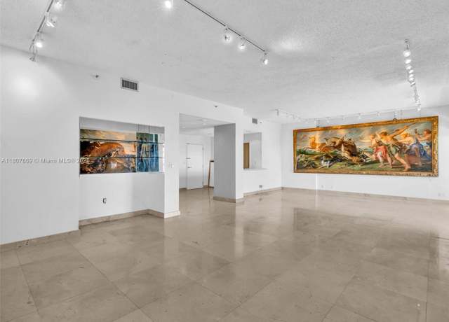 Property at 20355 NE 34th Ct #2726, Aventura, FL 33180, 2 beds, 2.5 baths