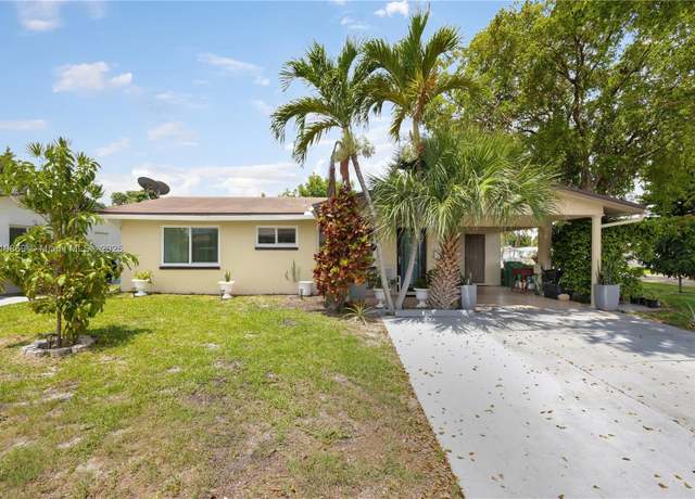 Property at 5723 NW 69th Ave, Tamarac, FL 33321, 2 beds, 2 baths