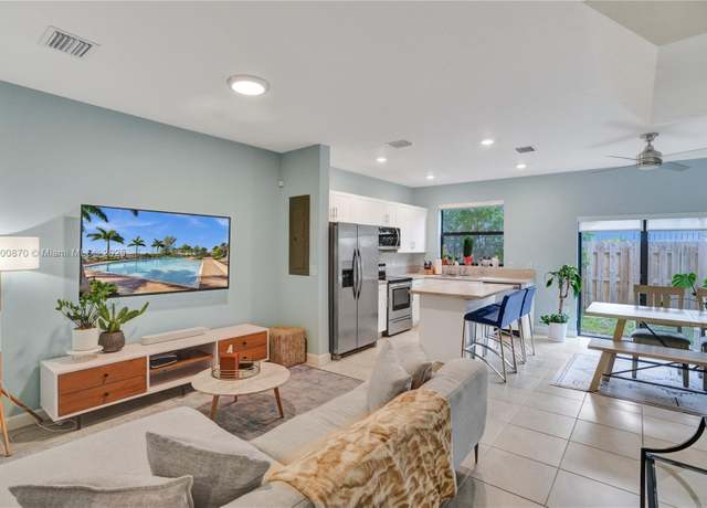 Property at 887 NE 211th St #887, Miami, FL 33179, 3 beds, 3 baths