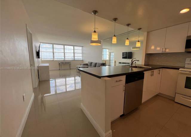 Property at 1351 NE Miami Gardens Dr Unit 1611E, Miami, FL 33179, 1 bed, 1 bath
