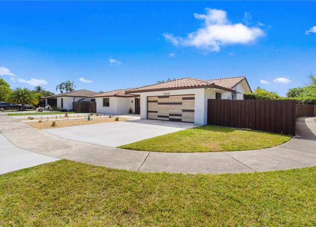 Property at 2010 NE 208th St, Miami, FL 33179, 3 beds, 2.5 baths