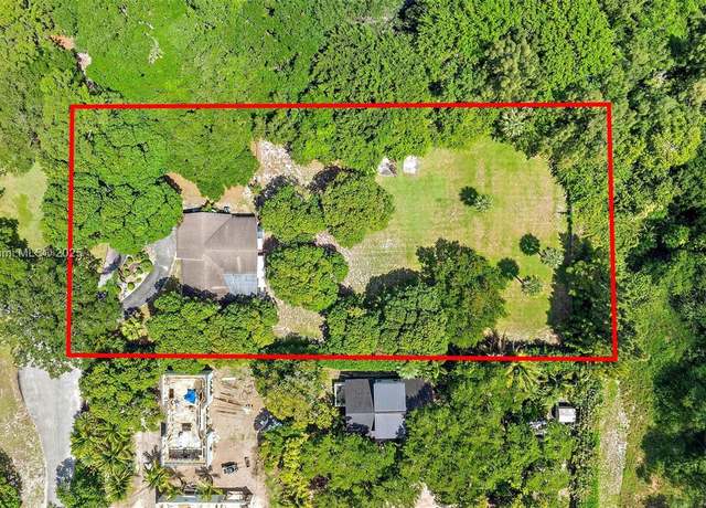 Property at 11270 Monet Ln, Palm Beach Gardens, FL 33410, 3 beds, 2 baths