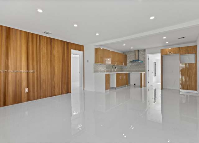 Property at 1524 SW 32 Ct, Fort Lauderdale, FL 33315, 3 beds, 2 baths