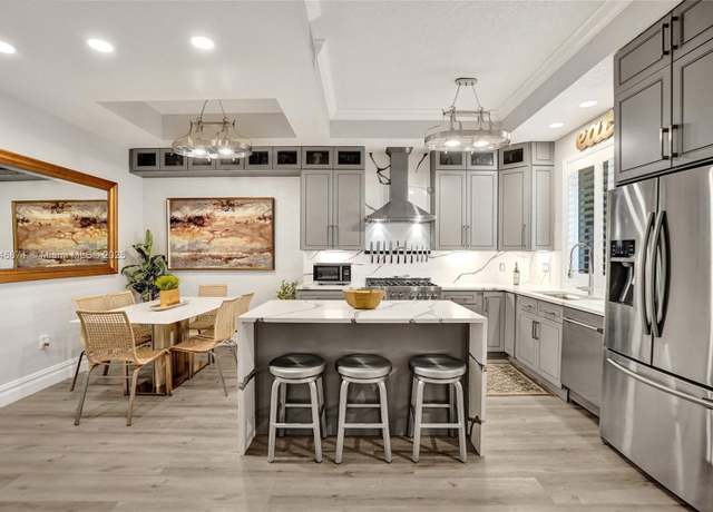 Property at 518 N Federal Hwy #6, Lake Worth, FL 33460, 3 beds, 2.5 baths