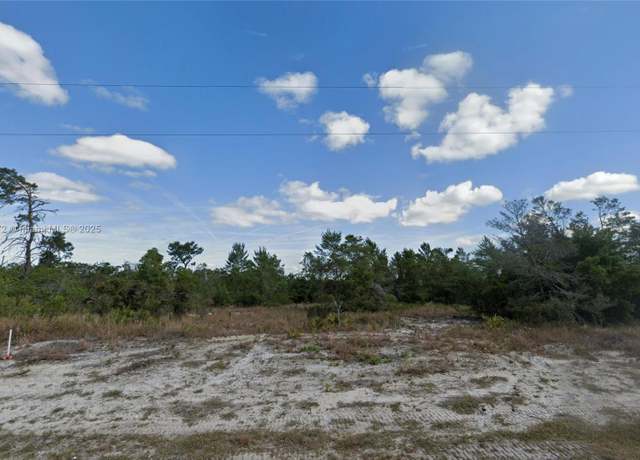 Property at 624 NE Aleutian St, Lake Placid, FL 33852