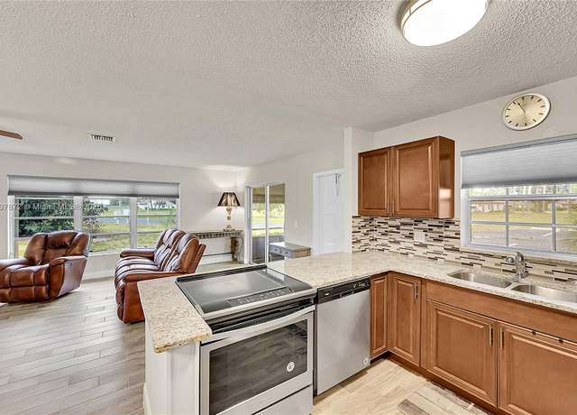 Property at 14030 Nesting Way Unit D, Delray Beach, FL 33484, 2 beds, 2 baths