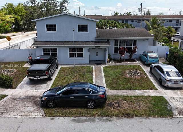 Property at 7400 NW 1st Ct, Pembroke Pines, FL 33024, 4 beds, 2 baths