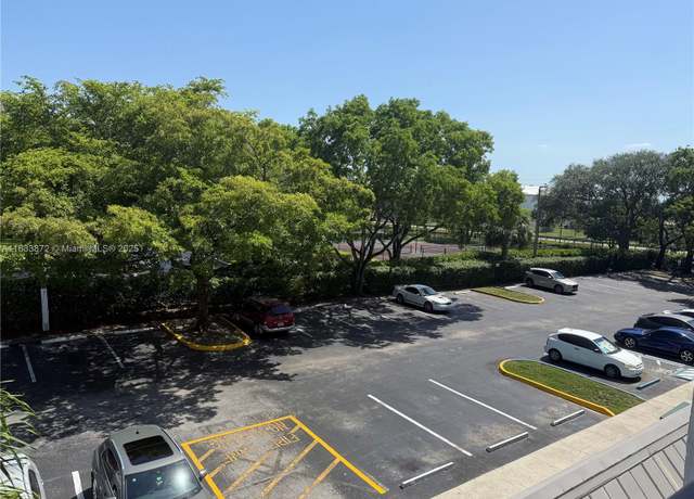 Property at 731 N Pine Island Rd #306, Plantation, FL 33324, 2 beds, 2 baths