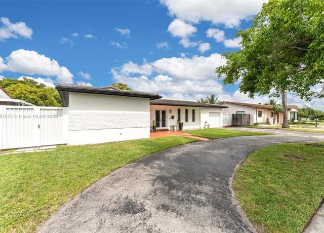 Property at 1730 SW 102nd Ave, Miami, FL 33165, 4 beds, 3.5 baths