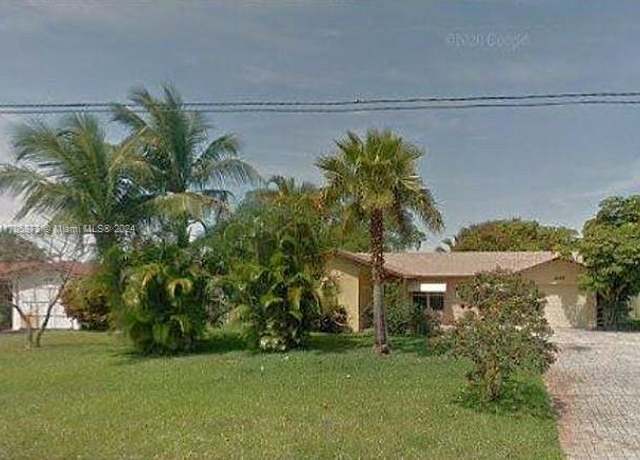 Property at 4499 NW 2nd Ave, Boca Raton, FL 33431, 4 beds, 2 baths