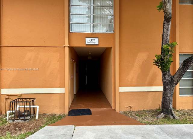 Property at 9493 SW 76th St Unit L3, Miami, FL 33173, 1 bed, 1 bath