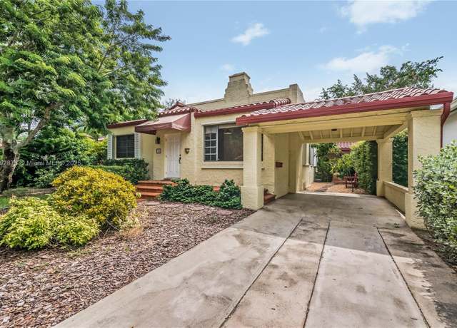 Property at 234 Alesio Ave, Coral Gables, FL 33134, 3 beds, 3 baths
