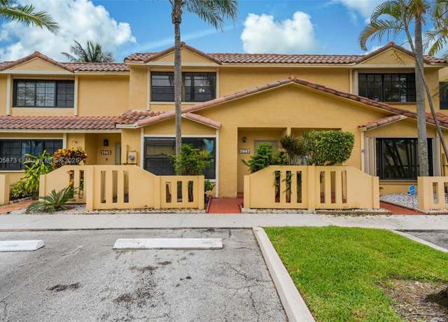 Property at 3947 NW 94th Ter #3947, Sunrise, FL 33351, 3 beds, 2 baths