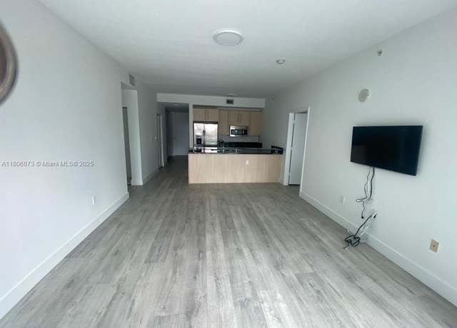Property at 1111 SW 1st Ave Unit 2217-N, Miami, FL 33130, 2 beds, 2 baths