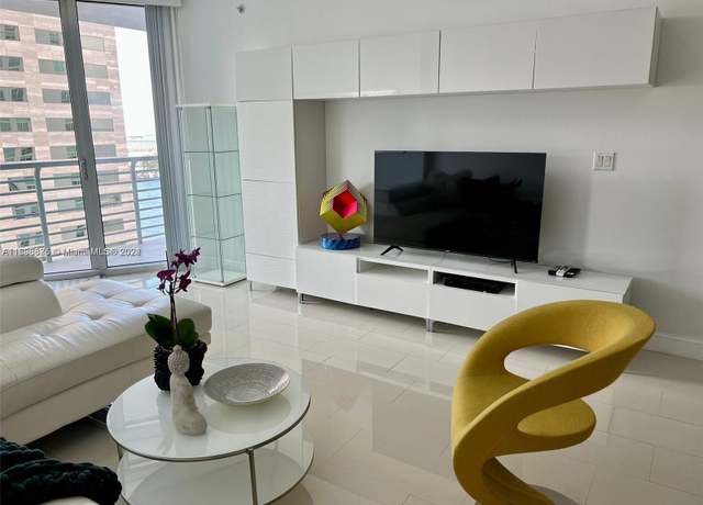 Property at 335 S Biscayne Blvd #2202, Miami, FL 33131, 1 bed, 1 bath