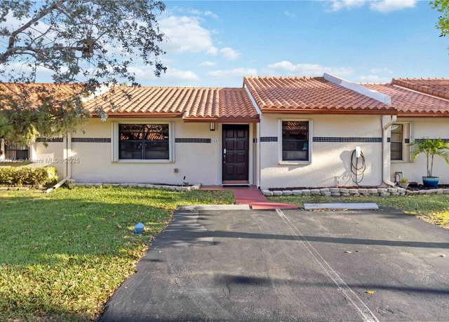 Property at 11217 SW 56th Cir, Cooper City, FL 33330, 2 beds, 2 baths