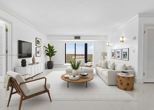 Property at 77 Crandon Blvd Unit 8A, Key Biscayne, FL 33149, 2 beds, 2 baths