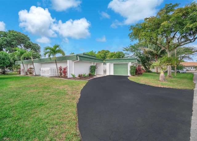 Property at 5820 Australian Pine Dr, Tamarac, FL 33319, 3 beds, 2 baths
