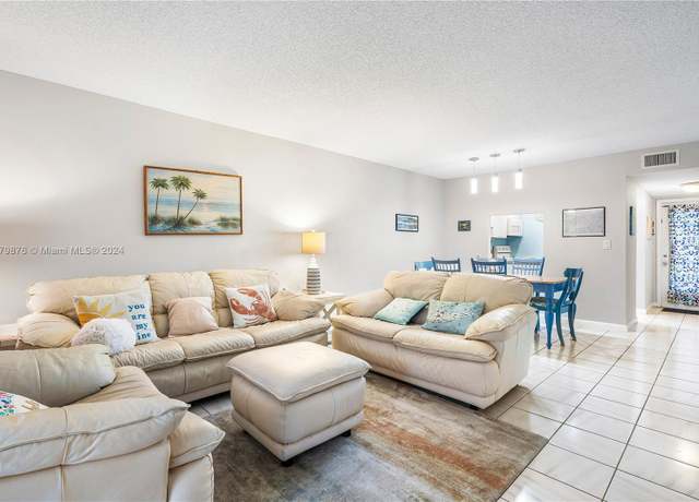 Property at 31 Abbey Ln #101, Delray Beach, FL 33446, 2 beds, 2 baths