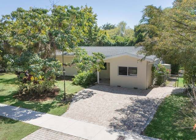 Property at 7350 SW 96th St, Pinecrest, FL 33156, 3 beds, 2 baths