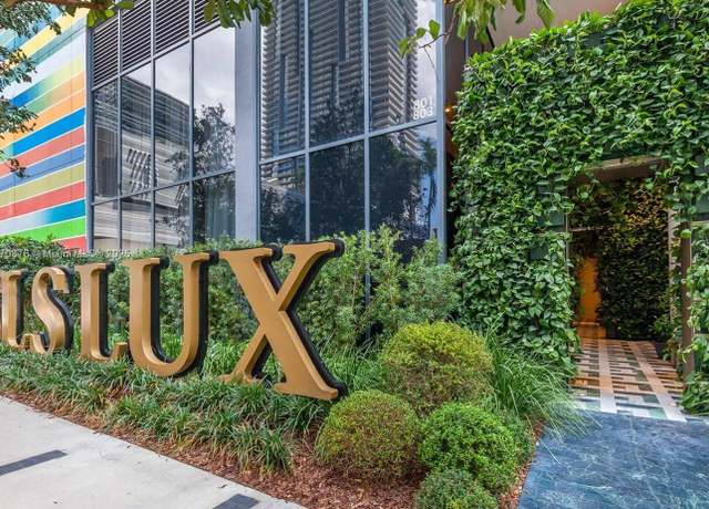 Property at 801 S Miami Ave #4308, Miami, FL 33130, 1 bed, 2 baths