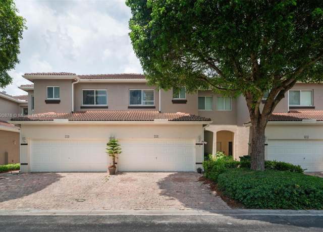 Property at 1916 SE 23rd Ave #1916, Homestead, FL 33035, 3 beds, 2.5 baths