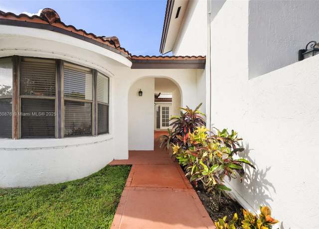 Property at 11822 SW 108th Ter, Miami, FL 33186, 4 beds, 3 baths