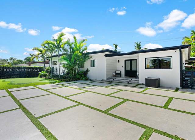 Property at 4531 SW 15th St, Miami, FL 33134, 4 beds, 3 baths