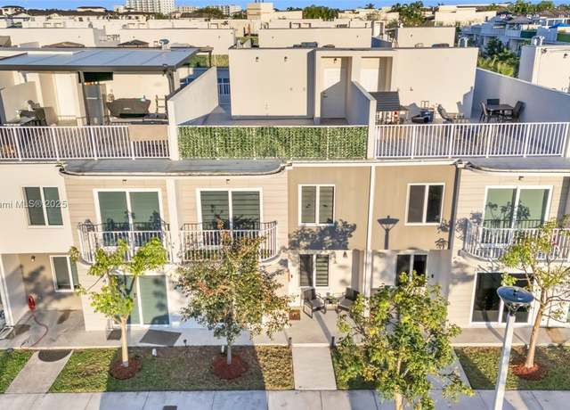 Property at 25887 SW 145th Ave, Homestead, FL 33032, 4 beds, 3.5 baths