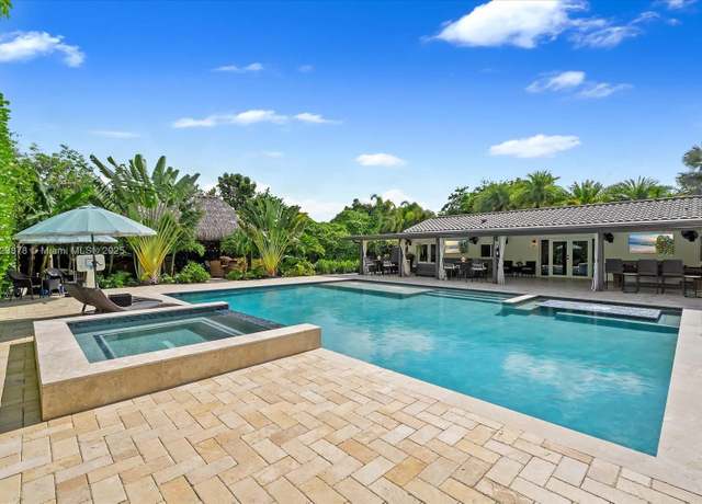 Property at 19420 SW 129th Ave, Miami, FL 33177, 4 beds, 3 baths