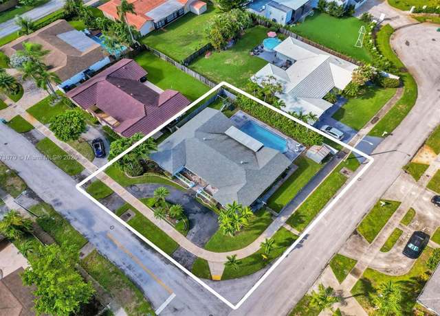 Property at 21332 NE 18th Pl, Miami, FL 33179, 4 beds, 3 baths
