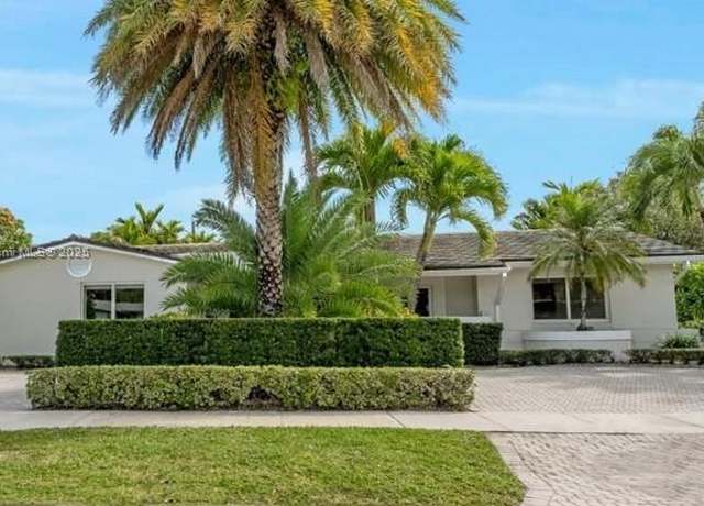Property at 20405 NE 22nd Pl, Miami, FL 33180, 5 beds, 4 baths