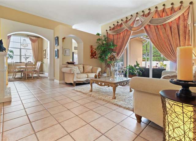 Property at 4085 SW 148th Ter, Miramar, FL 33027, 4 beds, 2.5 baths