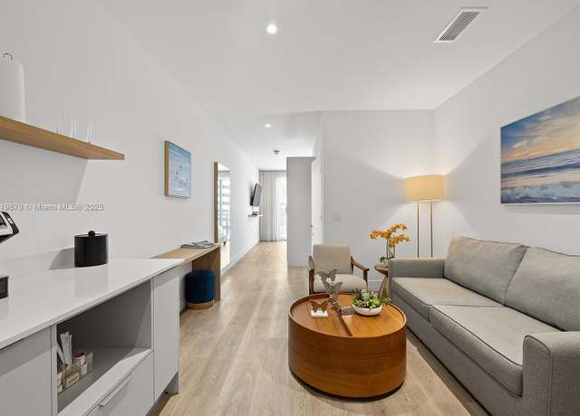 Property at Undisclosed address, Miami, FL 33130, 1 bath