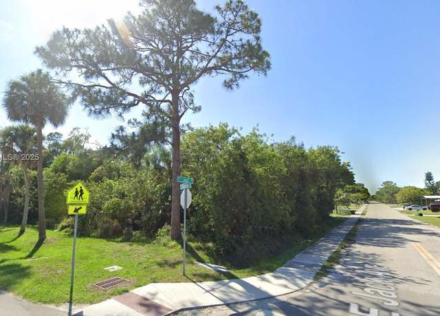 Property at 5120 SE Jack Ave, Stuart, FL 34997