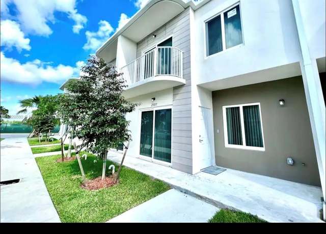Property at 25835 SW 144th Ct #25835, Homestead, FL 33032, 4 beds, 3.5 baths