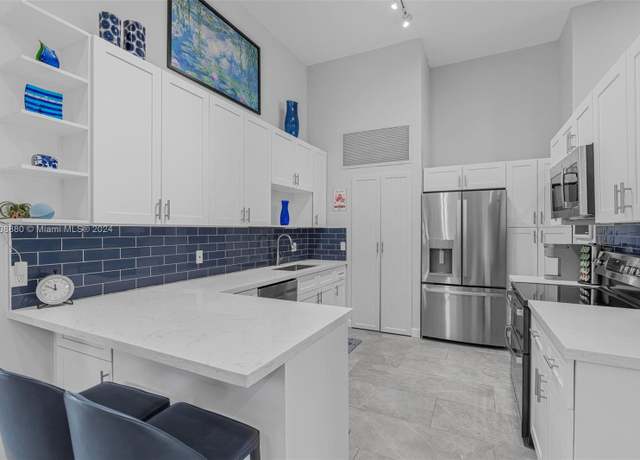 Property at 523 Leslie Dr, Hallandale Beach, FL 33009, 3 beds, 2 baths