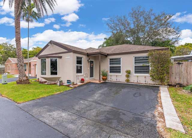 Property at 22211 SW 99th Ct, Cutler Bay, FL 33190, 3 beds, 2 baths