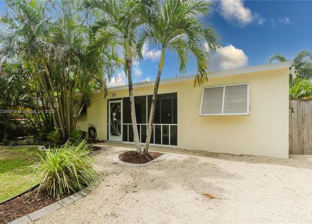 Property at 1112 N 31st Ave, Hollywood, FL 33021, 2 beds, 1 bath