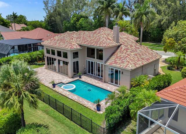Property at 10427 Stonebridge Blvd, Boca Raton, FL 33498, 4 beds, 3 baths