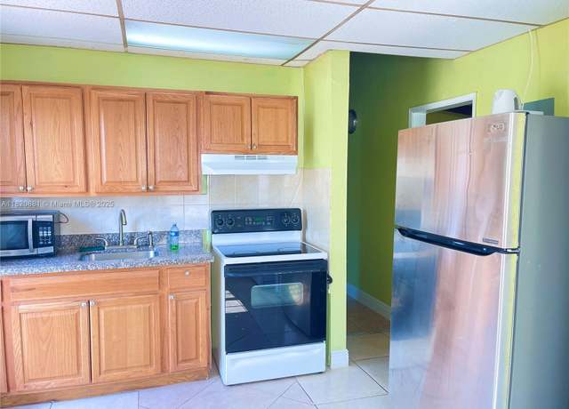 Property at 381 NW 16th St, Pompano Beach, FL 33060, 3 beds, 1 bath