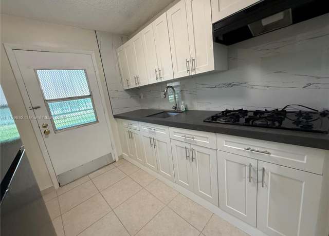 Property at 70 NE 202nd Ter Unit T7, Miami Gardens, FL 33179, 2 beds, 2 baths
