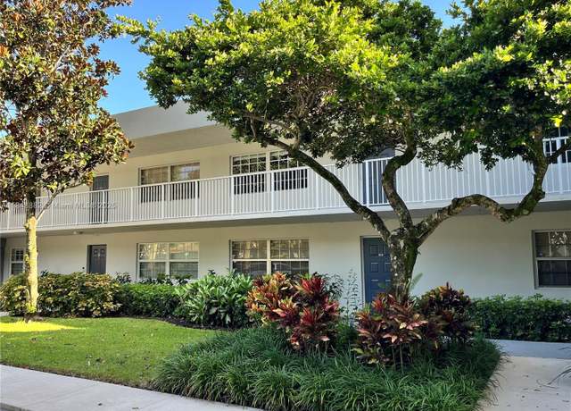 Property at 4280 Oaks Ter #203, Pompano Beach, FL 33069, 3 beds, 3 baths