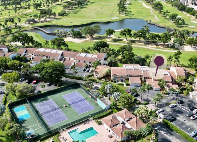 Property at 20412 NE 34th Ct #19, Aventura, FL 33180, 3 beds, 3 baths