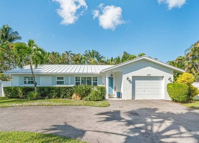 Property at 3285 Churchill Dr, Boynton Beach, FL 33435, 3 beds, 2 baths